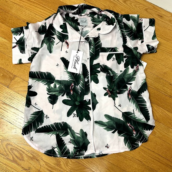 NEW Revolve Plush Apparel Tropical Pink Jungle Silky Pajama PJs Set Shorts XS - Picture 4 of 11